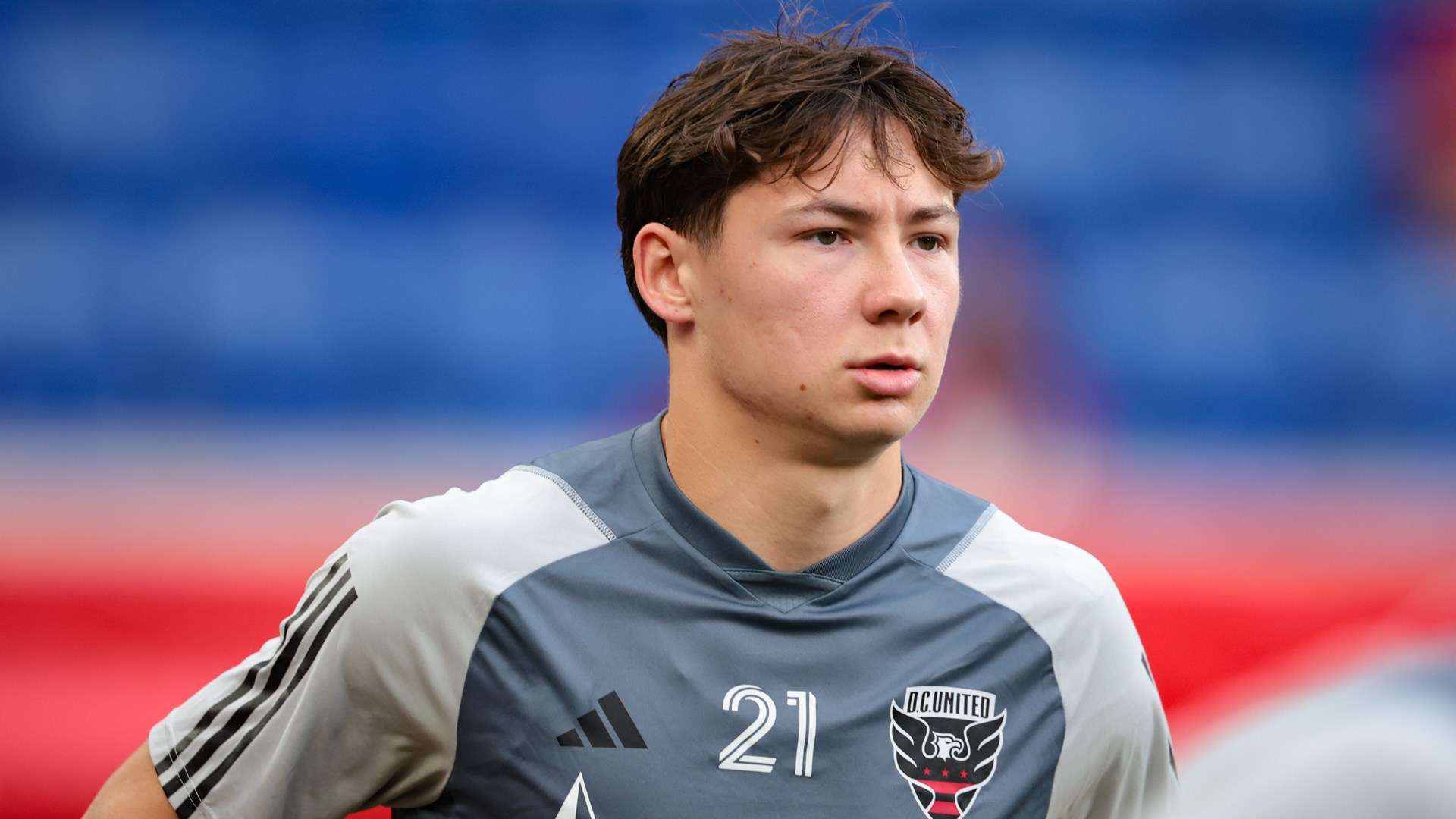 进而推动足 进而推动足